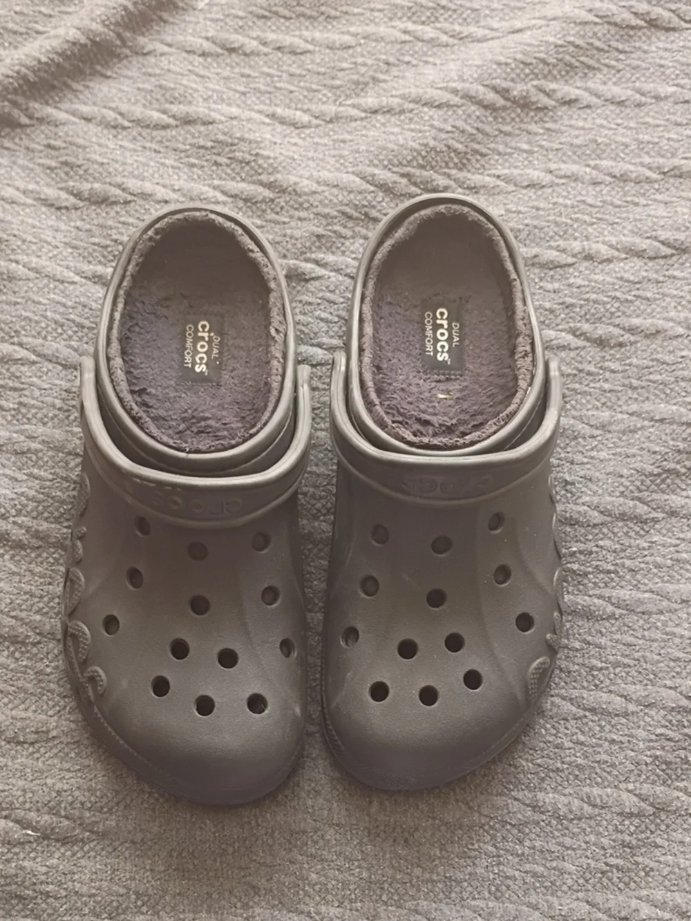 CROCS Kids Classic Lined Clogs in Gray With Fur